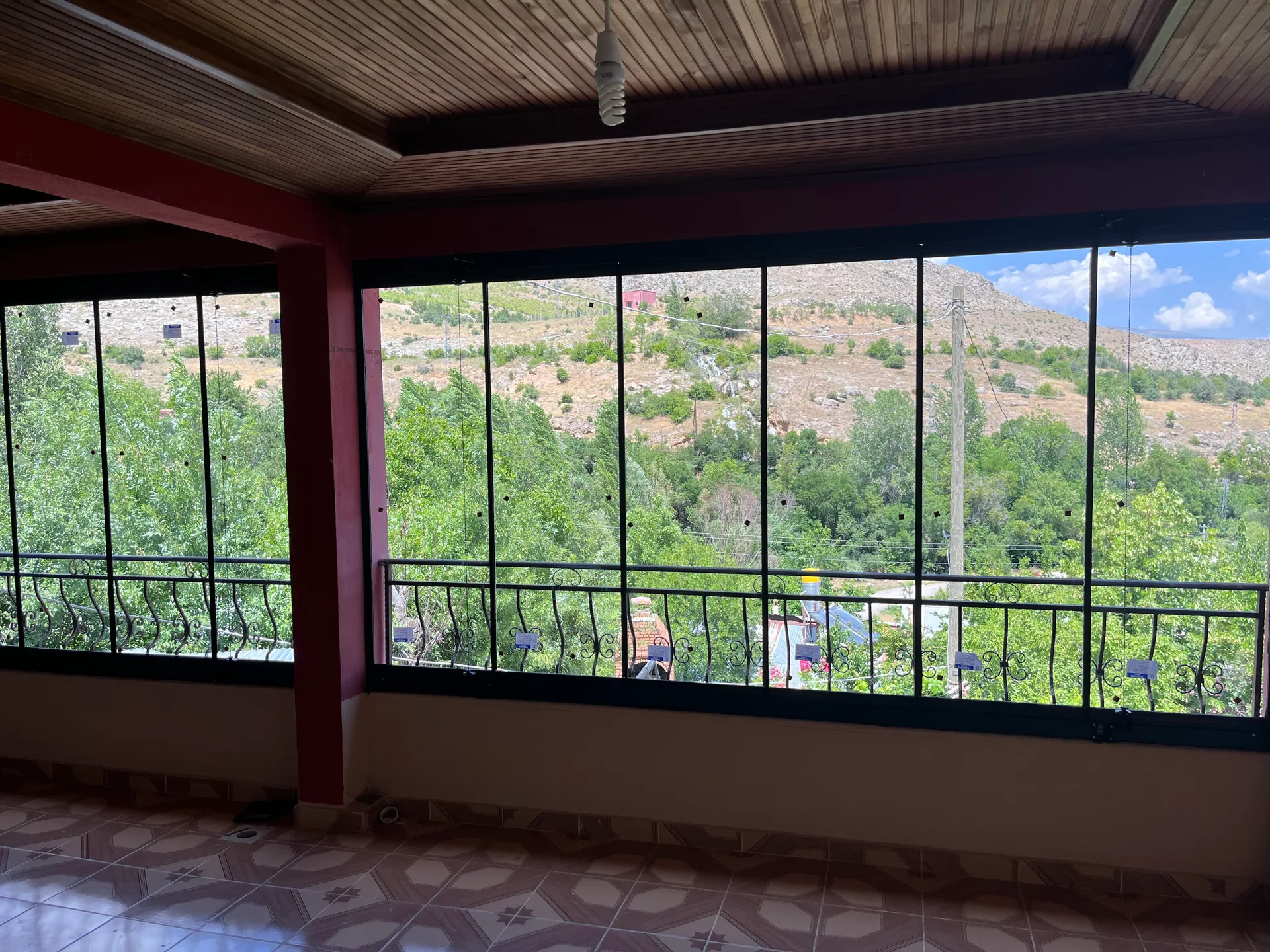 Ertaş Cam Balkon